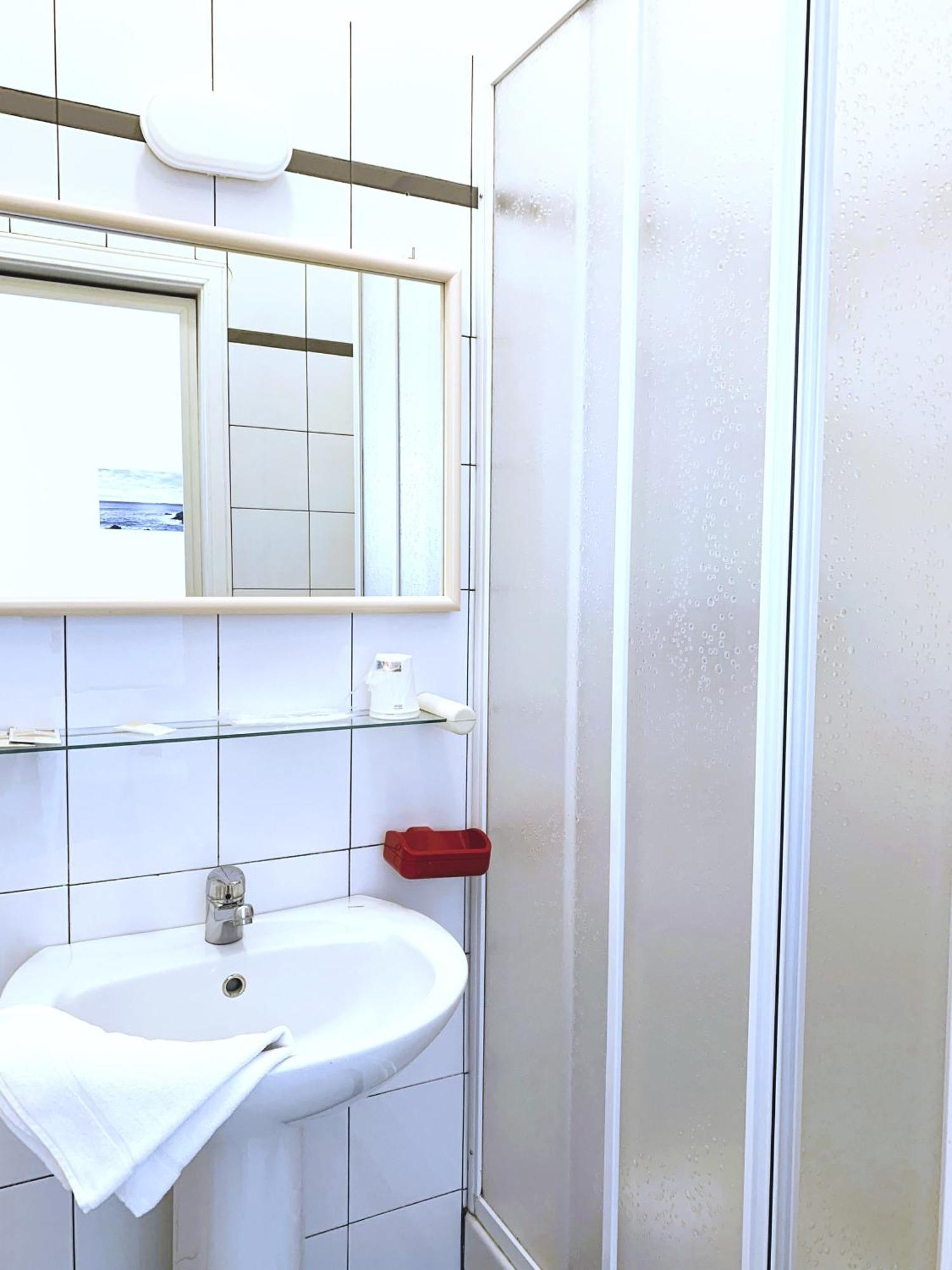 Hotel Villa Chiara Finale Ligure Luaran gambar