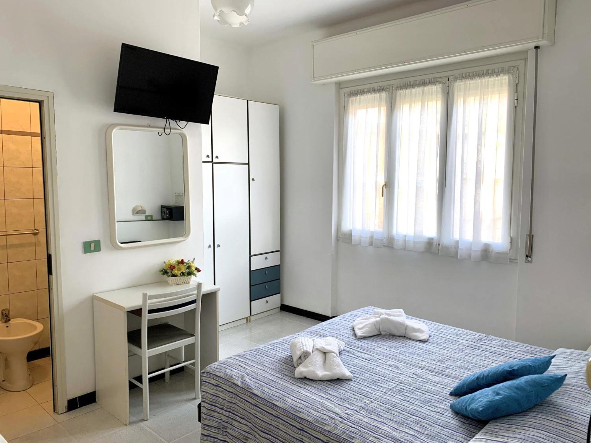 Hotel Villa Chiara Finale Ligure Luaran gambar
