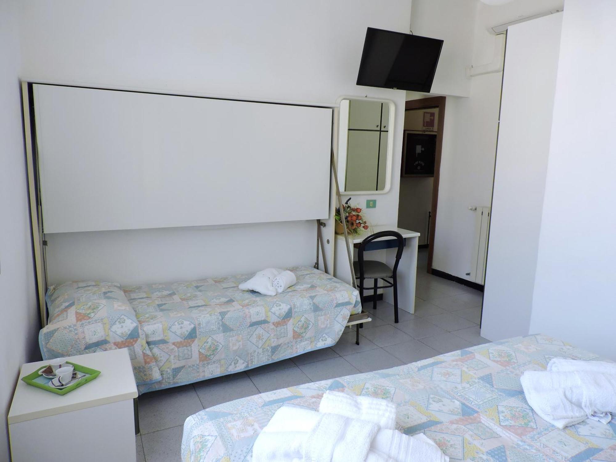 Hotel Villa Chiara Finale Ligure Luaran gambar